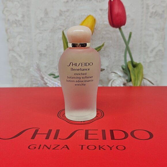 2X Shiseido Benefiance Balancing Softener Enriched 30ml.  in Makeup Bag - Picture 3 of 9